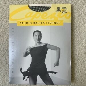 *NEW* pair of Capezio Adult Seamless Black Fishnet Tights, size S/M